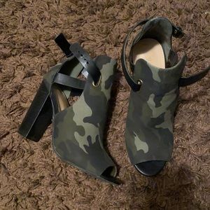 Camo heels